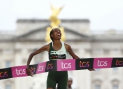 开云APP-关于坦桑尼亚短跑选手领跑战将，刷新百米纪录的信息