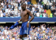 开云官网-东决关键战之夜，利拉德用高光表现谱写孤胆英雄的史诗