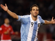 开云体育下载-雄鹿险胜火箭，杰伦·格林成为关键先生