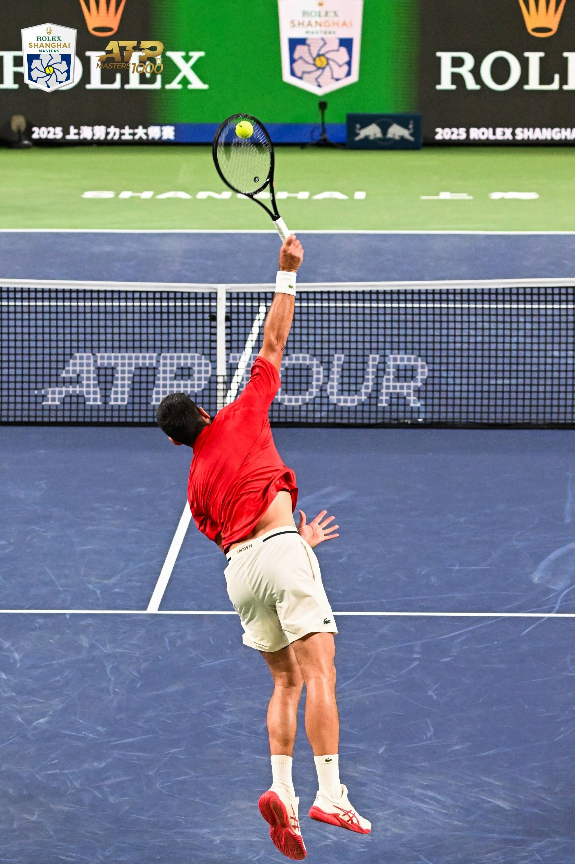 世界网球队轻取澳大利亚网球队，德约科维奇绝境逆转的简单介绍