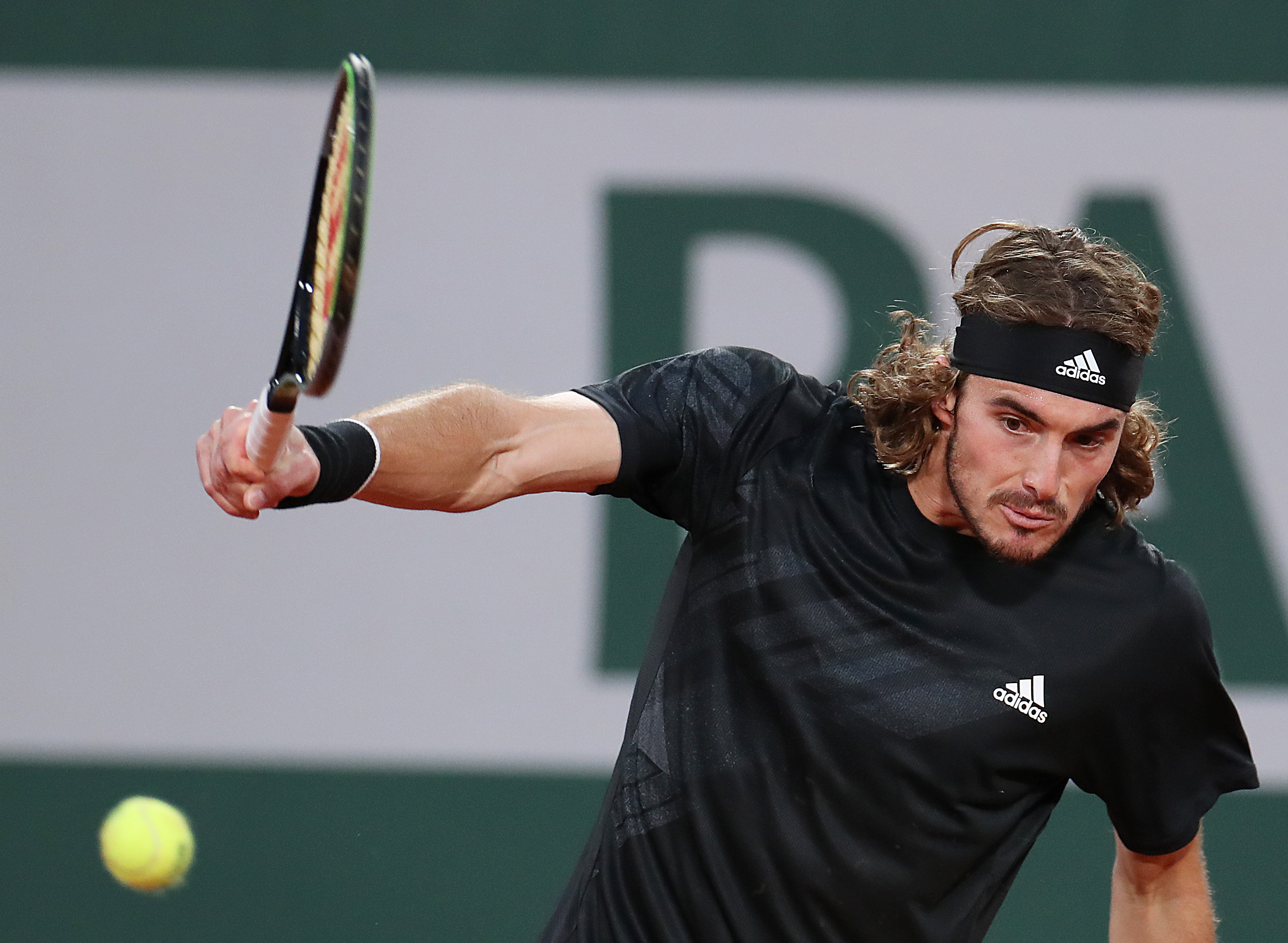 关于ATP总决赛轻取联合杯，西西帕斯带队取胜的信息