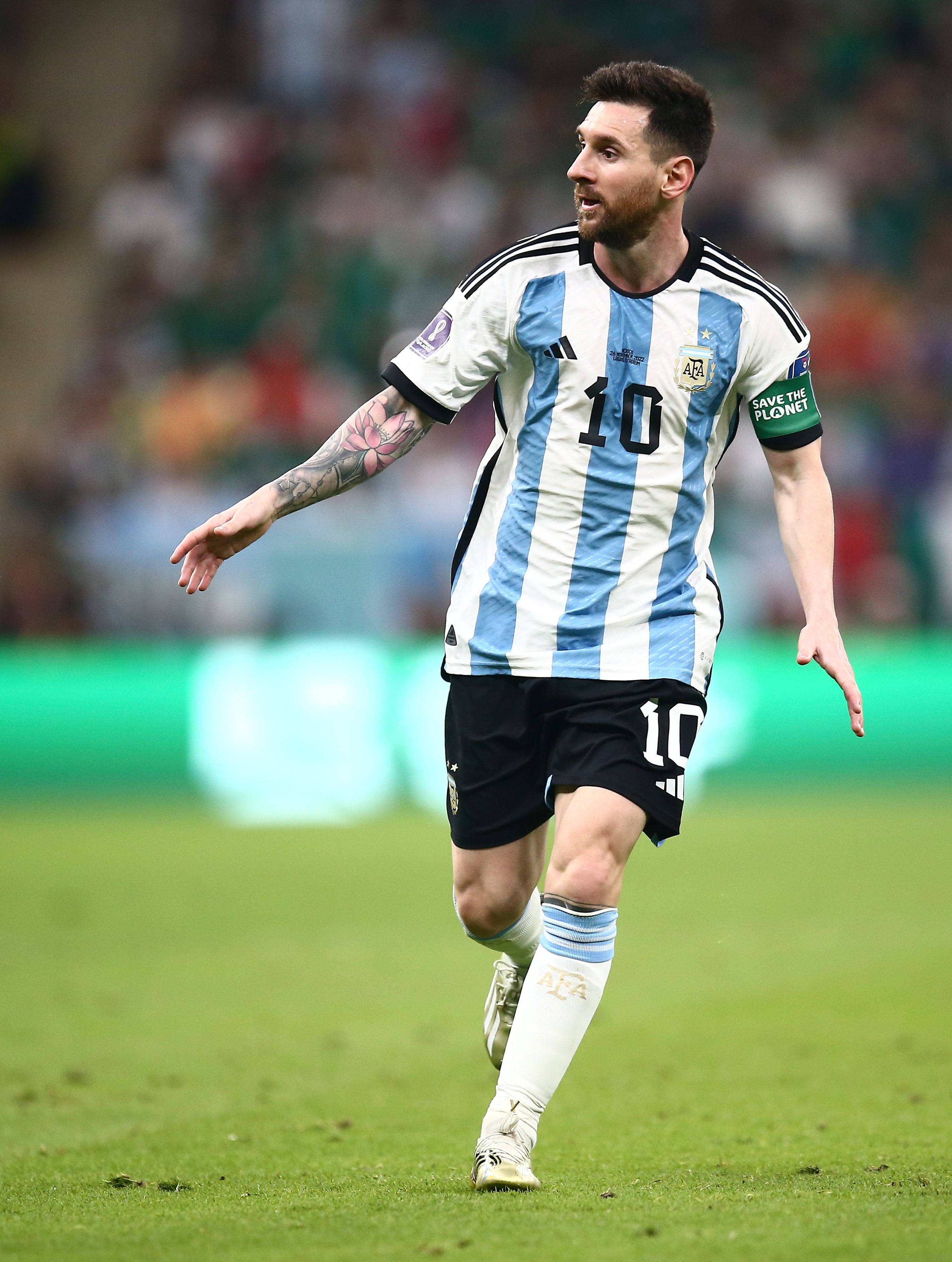 墨西哥横扫阿根廷，卡瓦哈尔点燃赛场的简单介绍