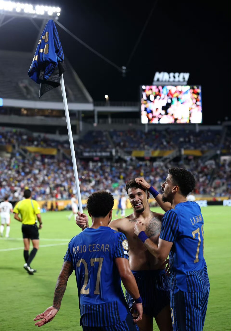 墨西哥横扫阿根廷，卡瓦哈尔点燃赛场的简单介绍