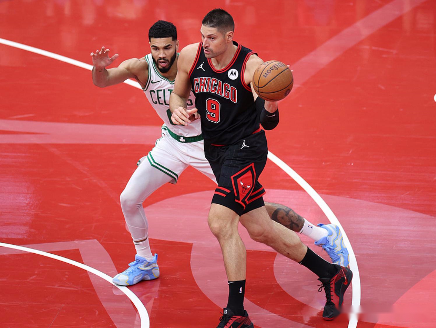 包含公牛轻取福建队，塔图姆惊艳四座的词条