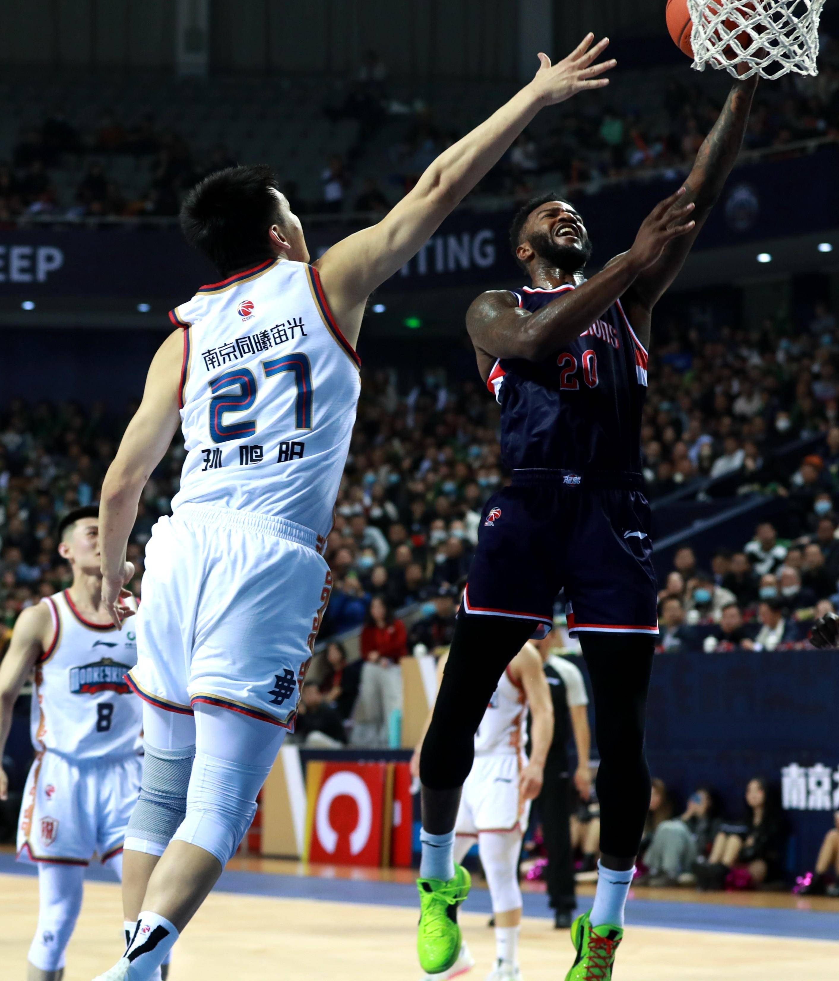 陕西大学战胜那霸风林：大学联赛赛场成绩优异的简单介绍