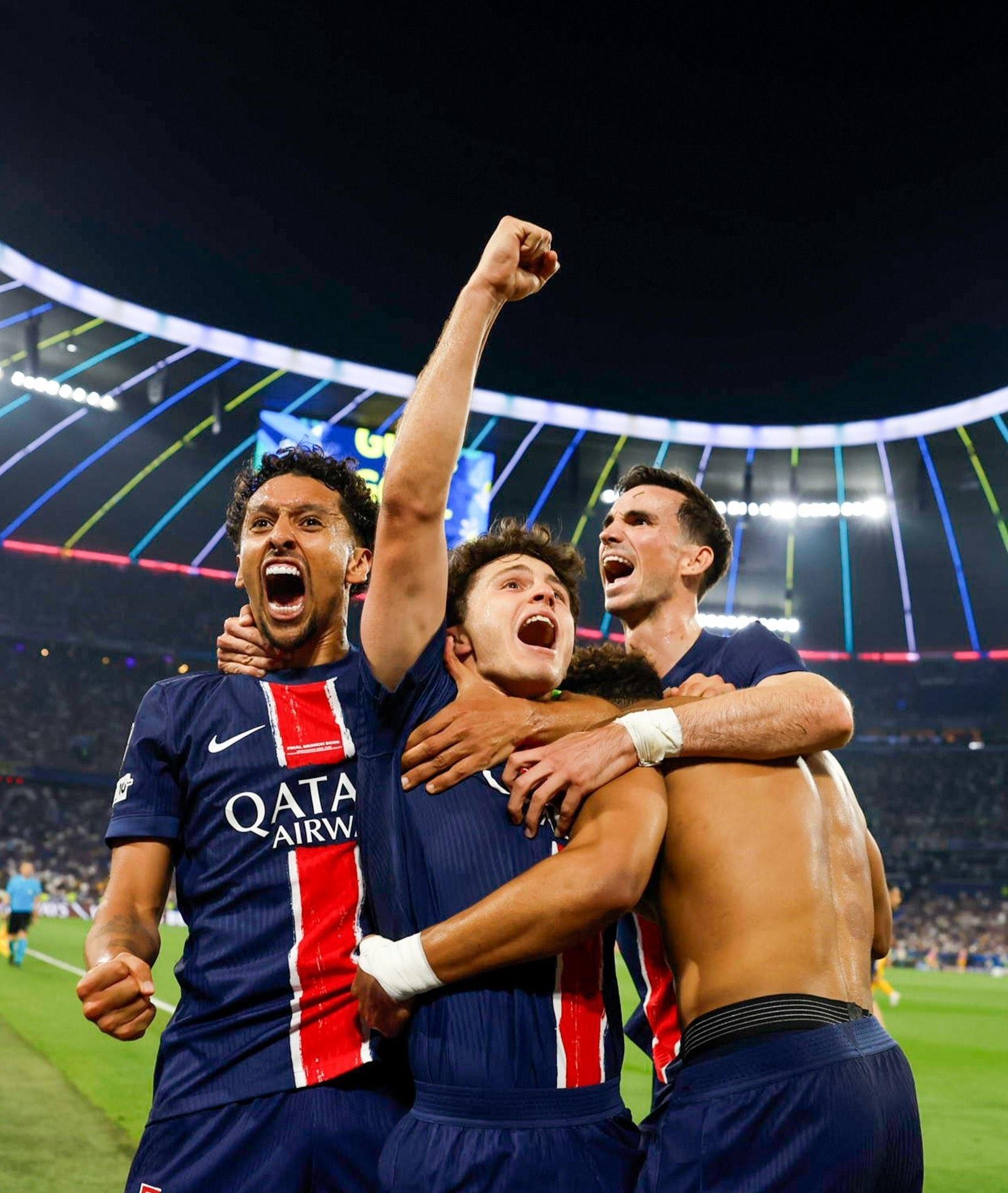 包含巴黎圣日耳曼闯入欧冠决赛，创造历史的词条