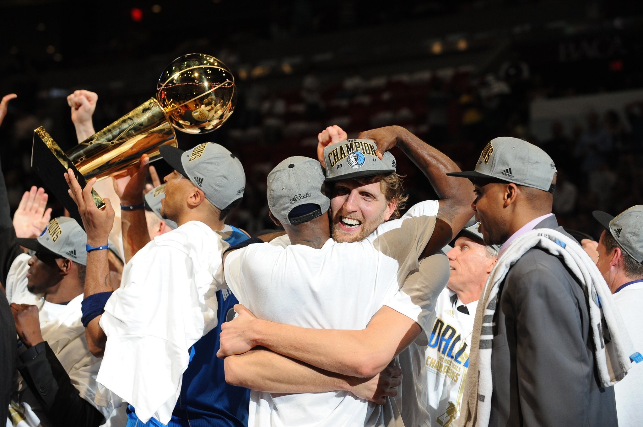 热火逆转晋级，总决赛之战宛如赌局的简单介绍