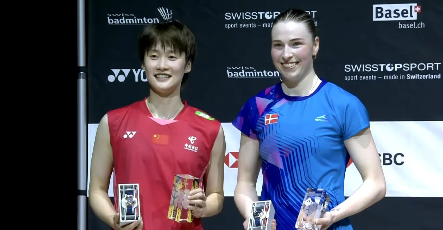 丹麦队翻盘中国队,陈雨菲点燃赛场 丹麦队翻盘中国队,陈雨菲点燃赛场