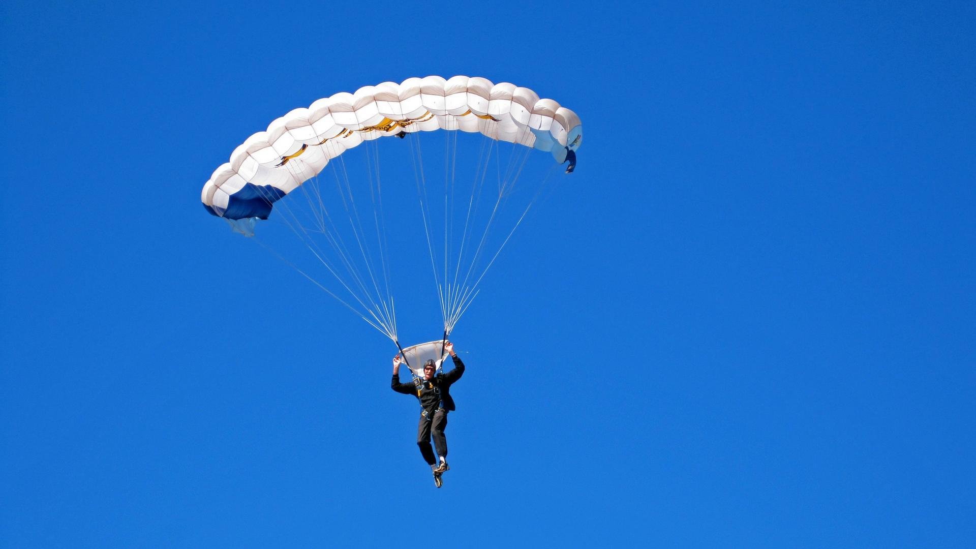 石宇奇如刀出鞘,日本队碾压韩国队,羽坛格局暗流涌动